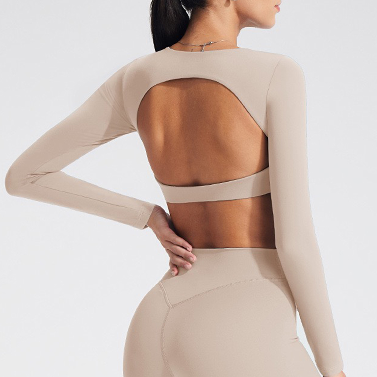 Women's long-sleeved yoga top  - Yoga & Fitness With Faye The Well Being Studio Abbots Langley のレビューと価格