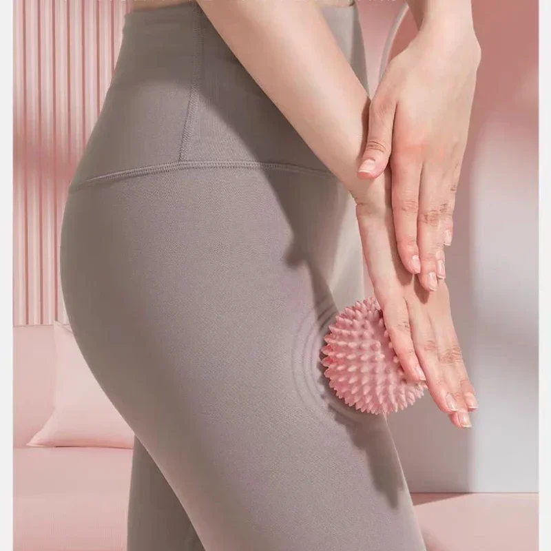 Fascia Ball Raised Point Massa - Shoulder Massage Ball のレビューと価格